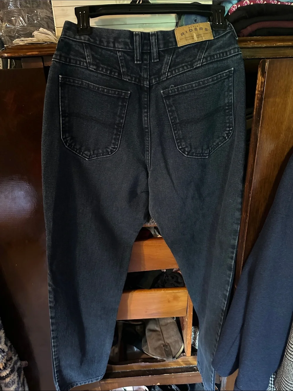 Vintage 1990s women’s Dark Blue High-Rise Jeans